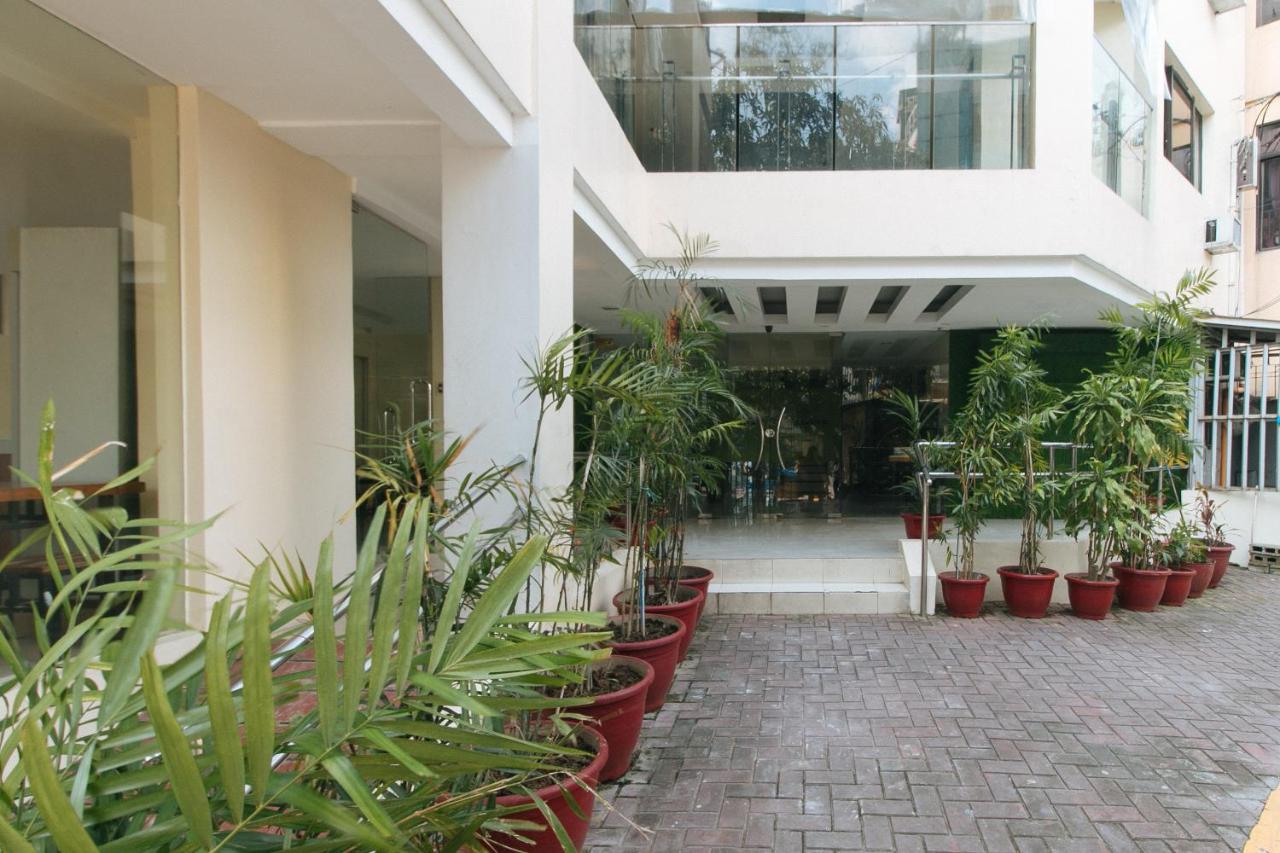 Urbanview At San Antonio'S Place Sampaloc مانيلا المظهر الخارجي الصورة